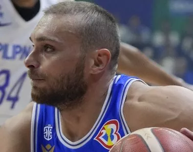 Stefano Tonut fue clave en el triunfo de los italianos.