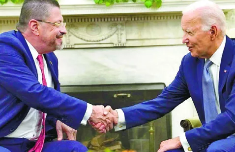 Los presidentes Joe Biden y Rodrigo Chaves se reunieron.