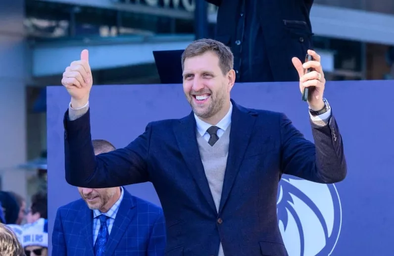 Dirk Nowitzki será exaltado al Salón de la Fama NBA.  ap