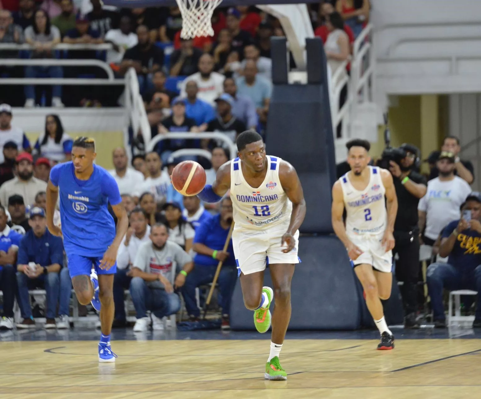 Ángel Luis Delgado en el partido amistoso contra la Universidad de Memphis, este miércoles en el Palacio.