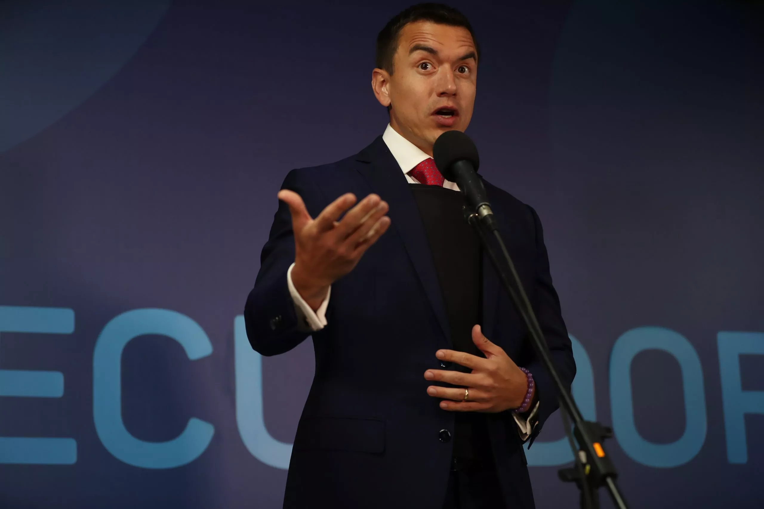 Debate presidencial 2023 en Ecuador