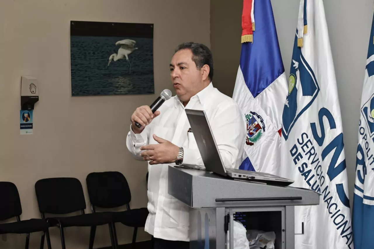 El doctor Mario Lama, director del Servicio Nacional de Salud. Fuente externa