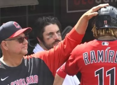 Terry Francona tiene mucho aprecio por José Ramírez.  AP