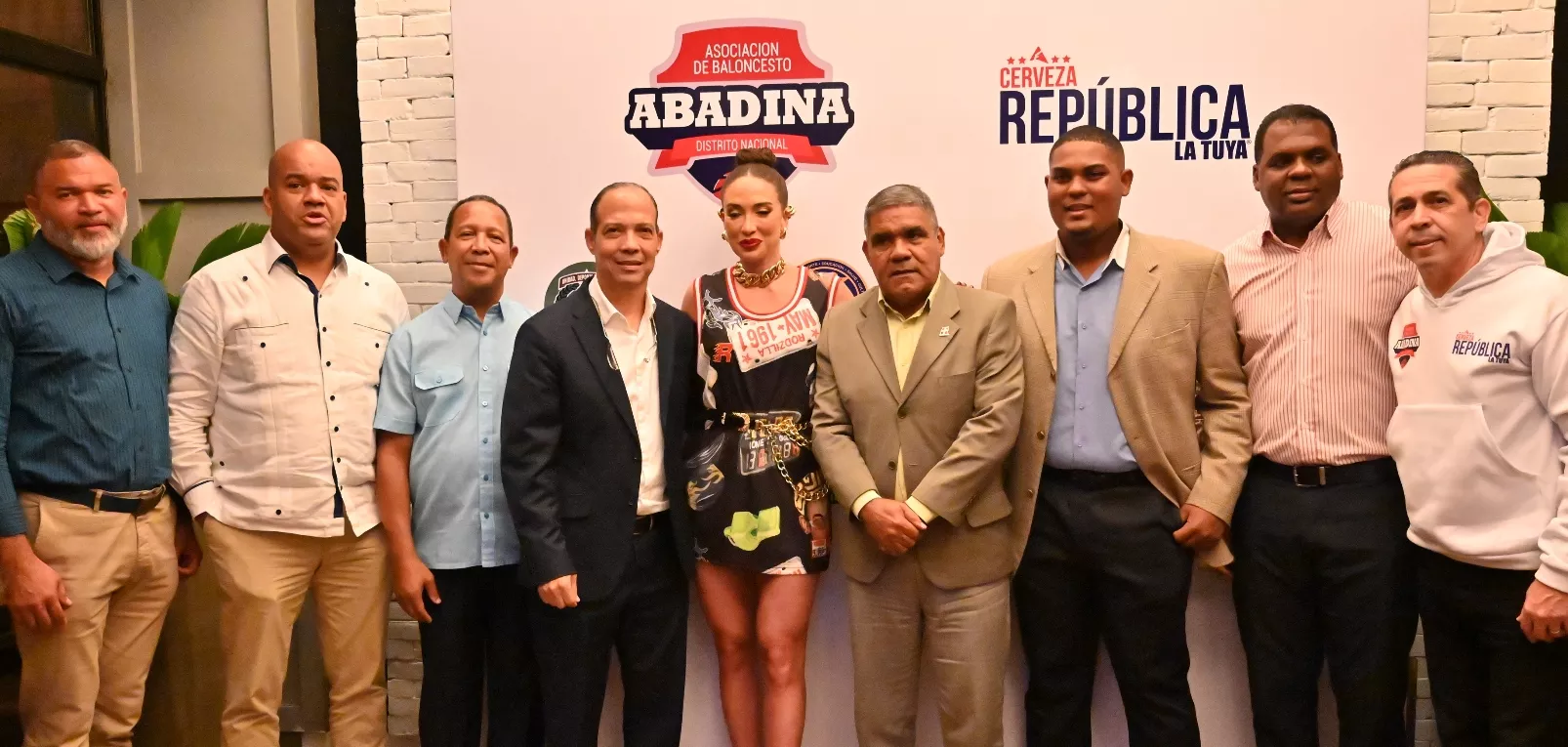 Parte  Comité Organizador durante la rueda de prensa para apertura Torneo Baloncesto Distrital 2023.  manolito jiménez