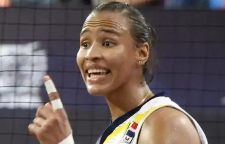 Gaila González fue la mejor ayer en partido contra México.