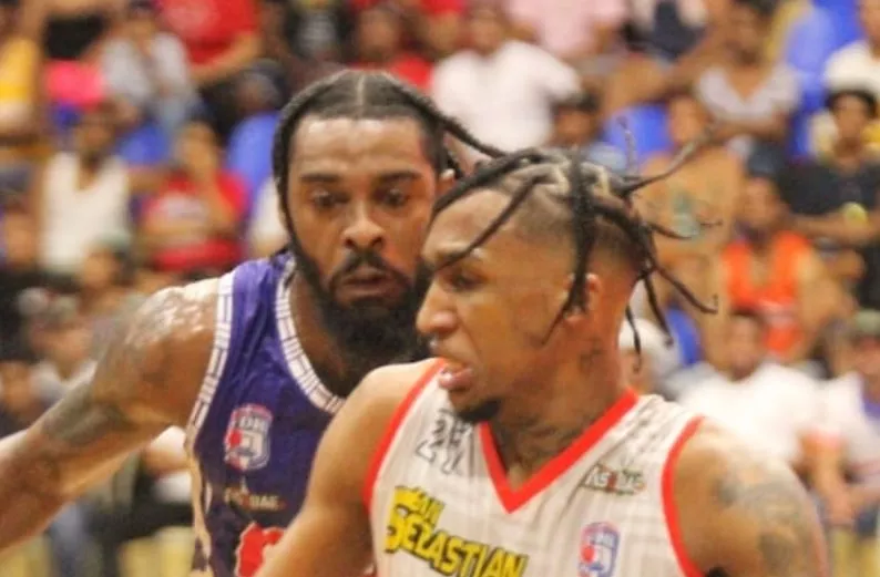 Jassel Perez impresiona con su pimentoso juego ofensivo.