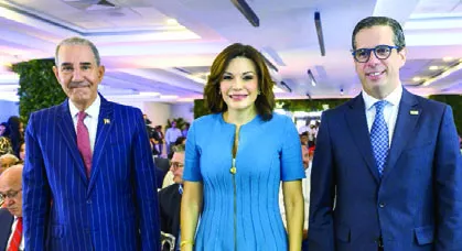 Franklin García Fermín, Noelia García de Pereyra y César Dargam.