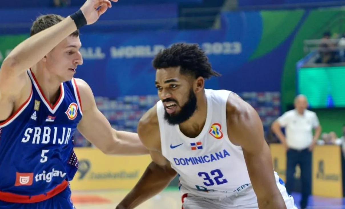 Karl Anthony Towns fue  buque insignia del equipo dominicano Mundial FIBA.  fuente externa