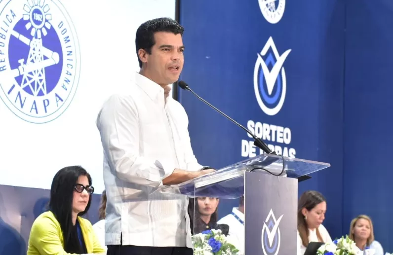 Wellington Arnaud al encabezar  el  sorteo.