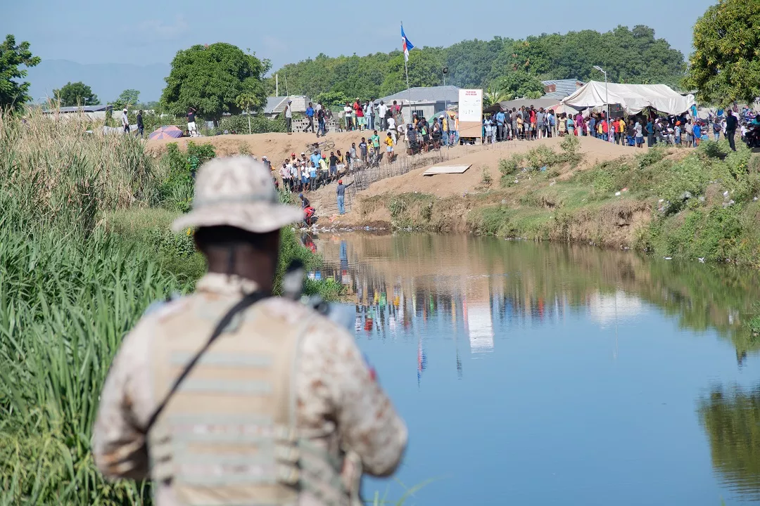República Dominicana cierra toda la frontera con Haití