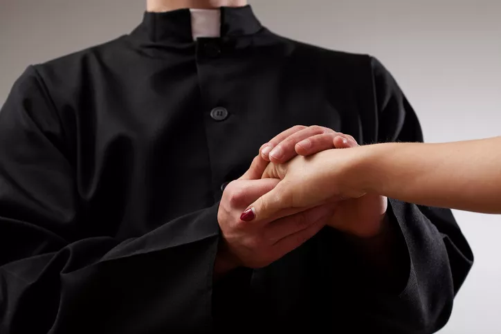 sacerdote-getty-images