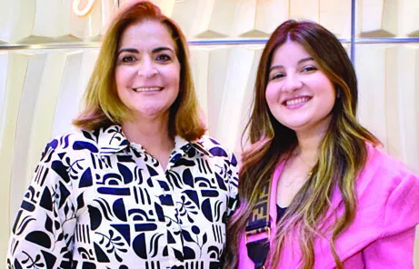 Ruth Objío y Alexa Muñoz.