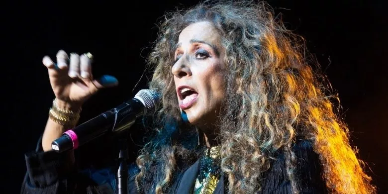Rosario Flores cantará en diciembre en el Teatro Nacional.