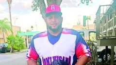 Ángel Castro brilló desde el box equipo dominicano.