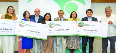 Laura Fuertes, Carmen Abreu, Paulo Herrera, Ingrid de León, Ignacio de los Ríos, Sonia Peralta, Ubaldo Dedios y Adolfo Carzola.