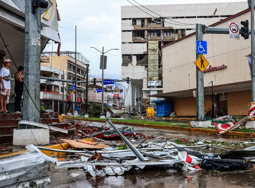 El huracán Otis, de categoría 5, destruyó grandes hoteles.