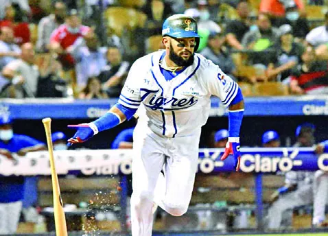 Emilio Bonifacio no ve sentido Licey y Águilas jugar en NY.