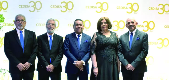 Francisco Ferreras, Príamo Peña Tió, Miguel Arias, Marisela Torres y Claudio Almonte.