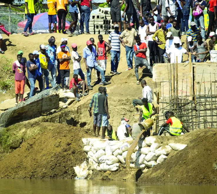 El cierre del mercado el 15 de septiembre fue motivado por  construcción de   canal haitiano.