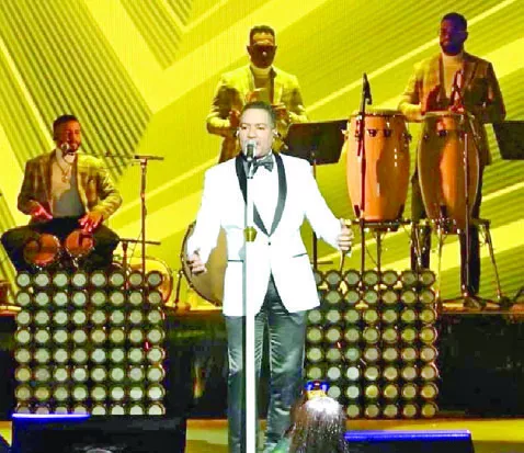 Frank Reyes realizó un show a casa llena en Nueva York.