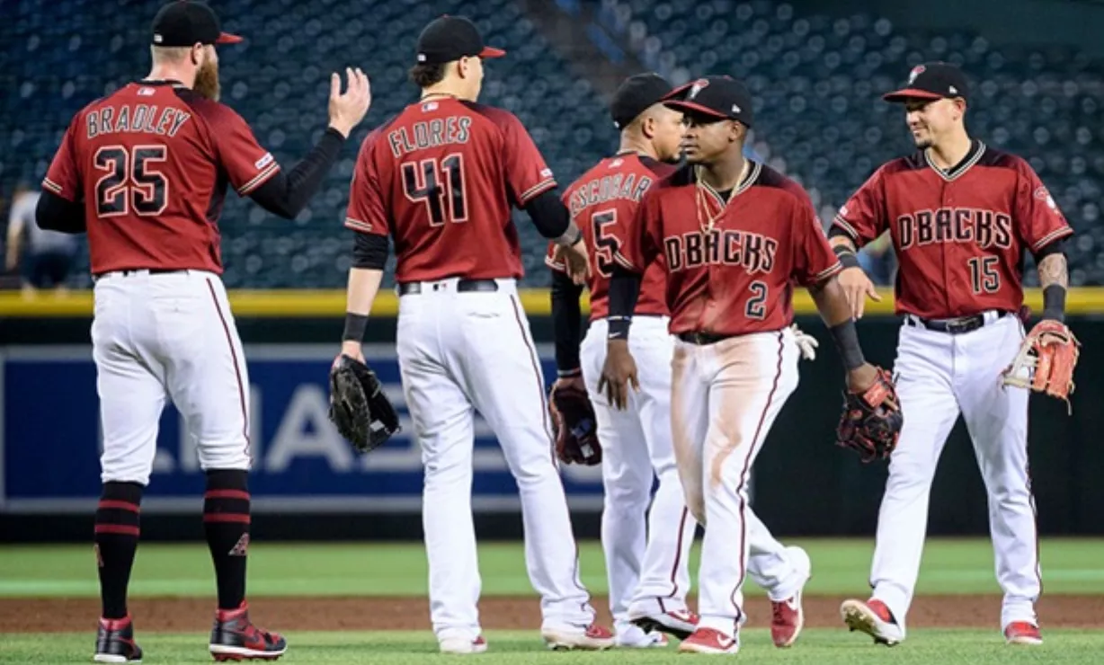 Diamondbacks aguardan la definición de su rival Serie Campeonato Liga Nacional.  Ap