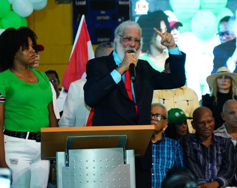 Juan Hubueres fue anunciado como candidato a senador.