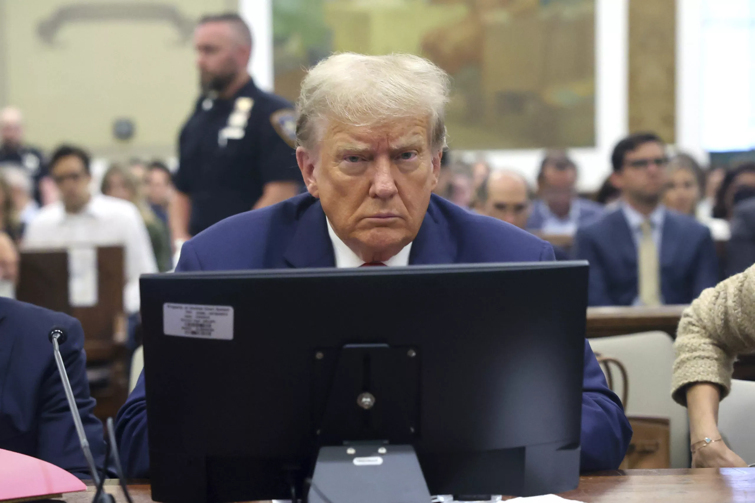TRUMP FRAUDE