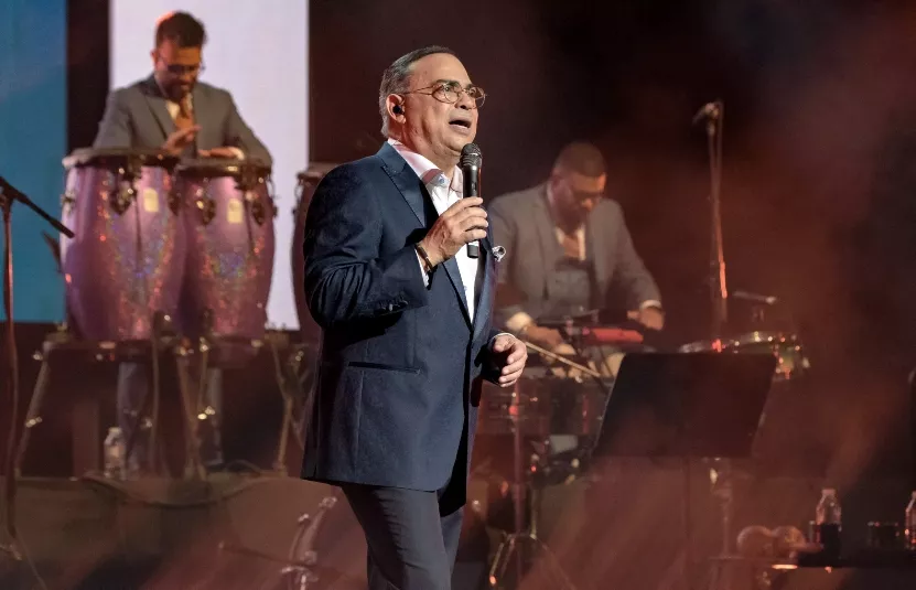 Gilberto Santa Rosa en una de sus tres funciones en el TN.