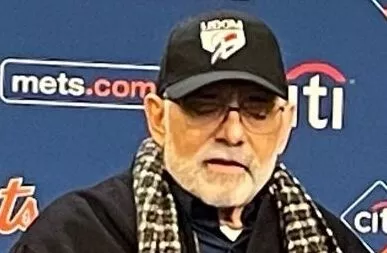 Vitelio Mejía durante la rueda de prensa en el City Field.