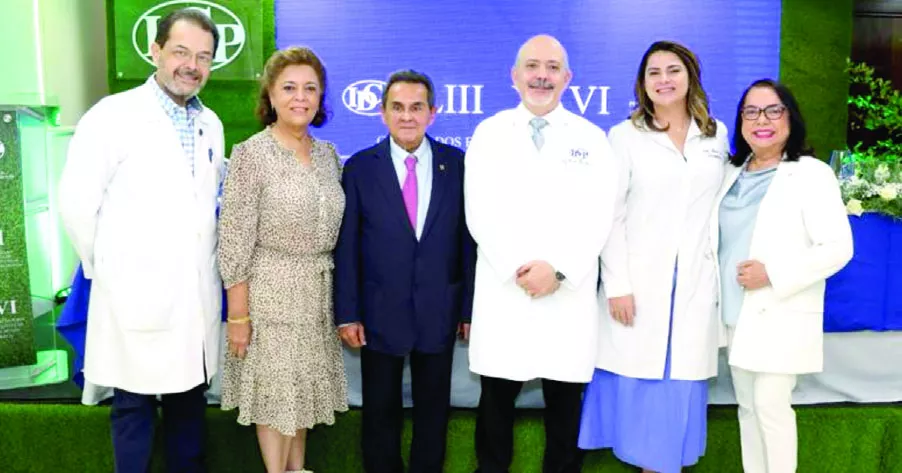 Manuel Cochón, Emma Guzmán, Gabriel Serrano, Víctor Pou, Mariel Isa y Zaida Brea.