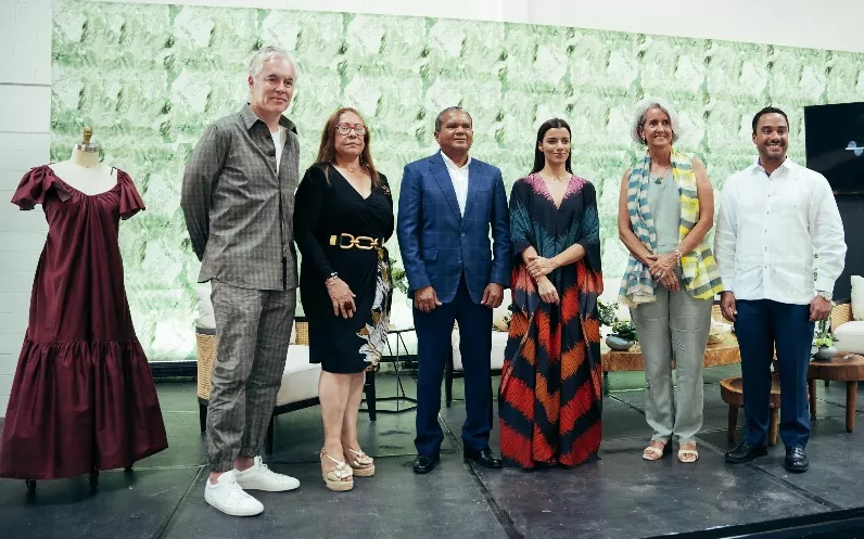 Lawrence Lenihan, Rosa Santos, Daniel Liranzo, Nashla Bogaert,Ginny Heinsen y Juan Alberto Mustafá.