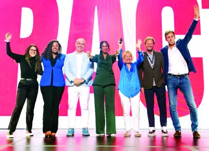 Los expositores   junto a   Yessely López, CEO de YL Group.