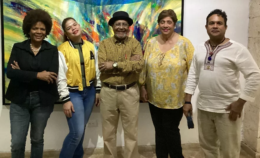 Representantes de ‘Portadoras de luz’ y el Centro Mirador.