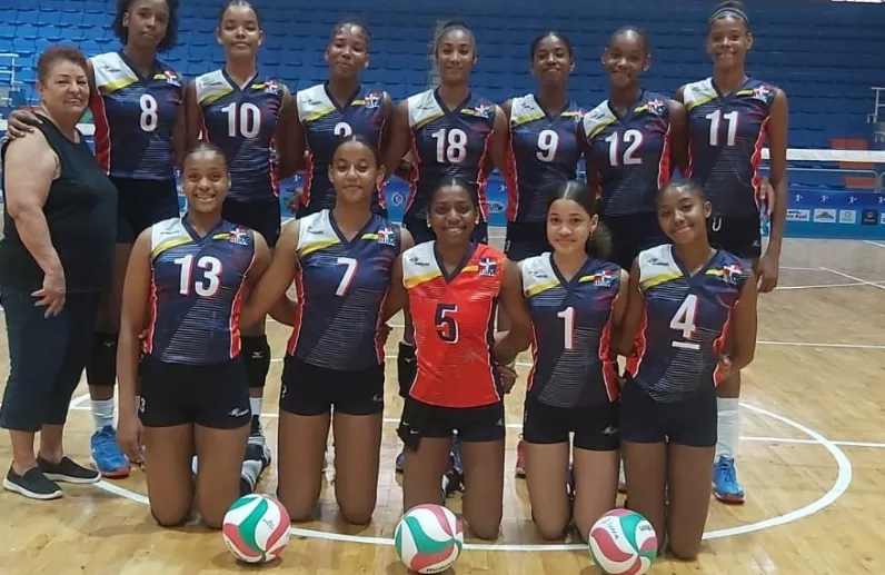 Miembros de la selección de voleibol categoría U17.
