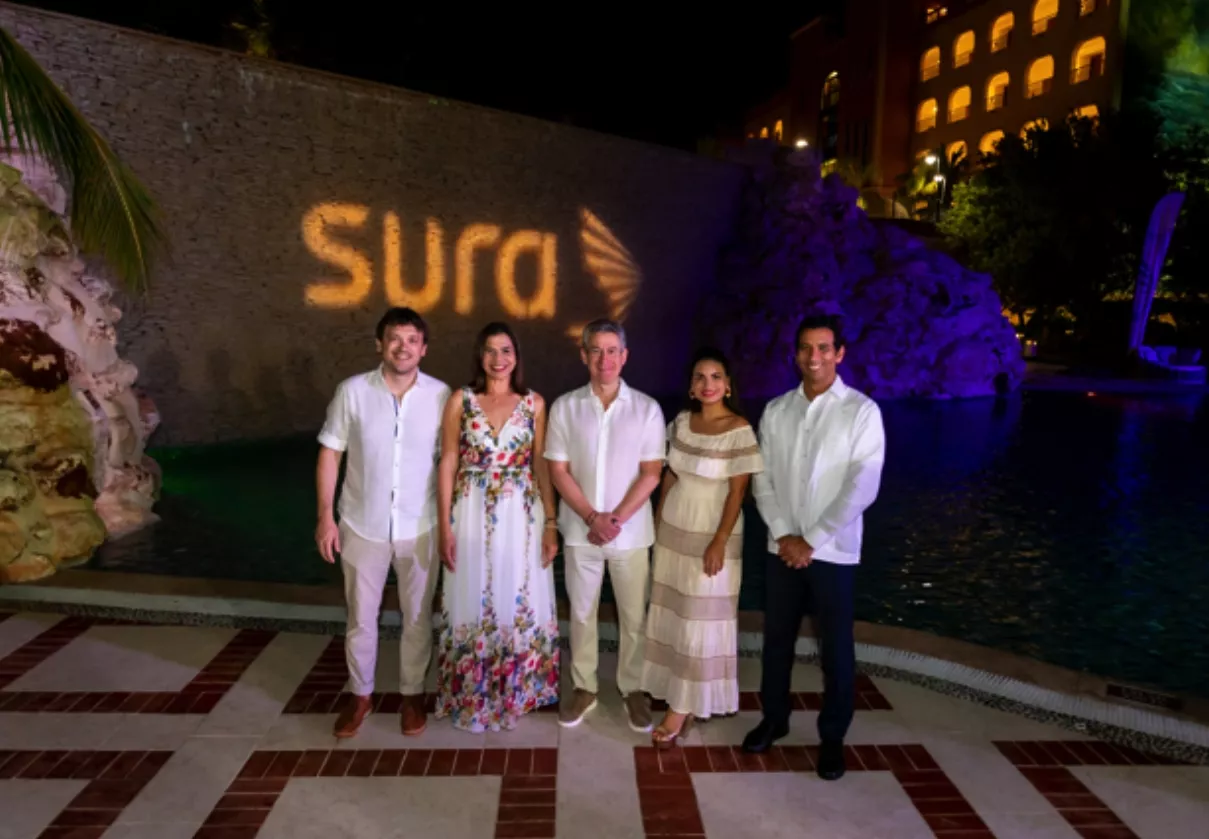 Juan Pablo Loureiro, Gina Jiménez, James García, Marisol Quezada y Gabriel Mancebo.