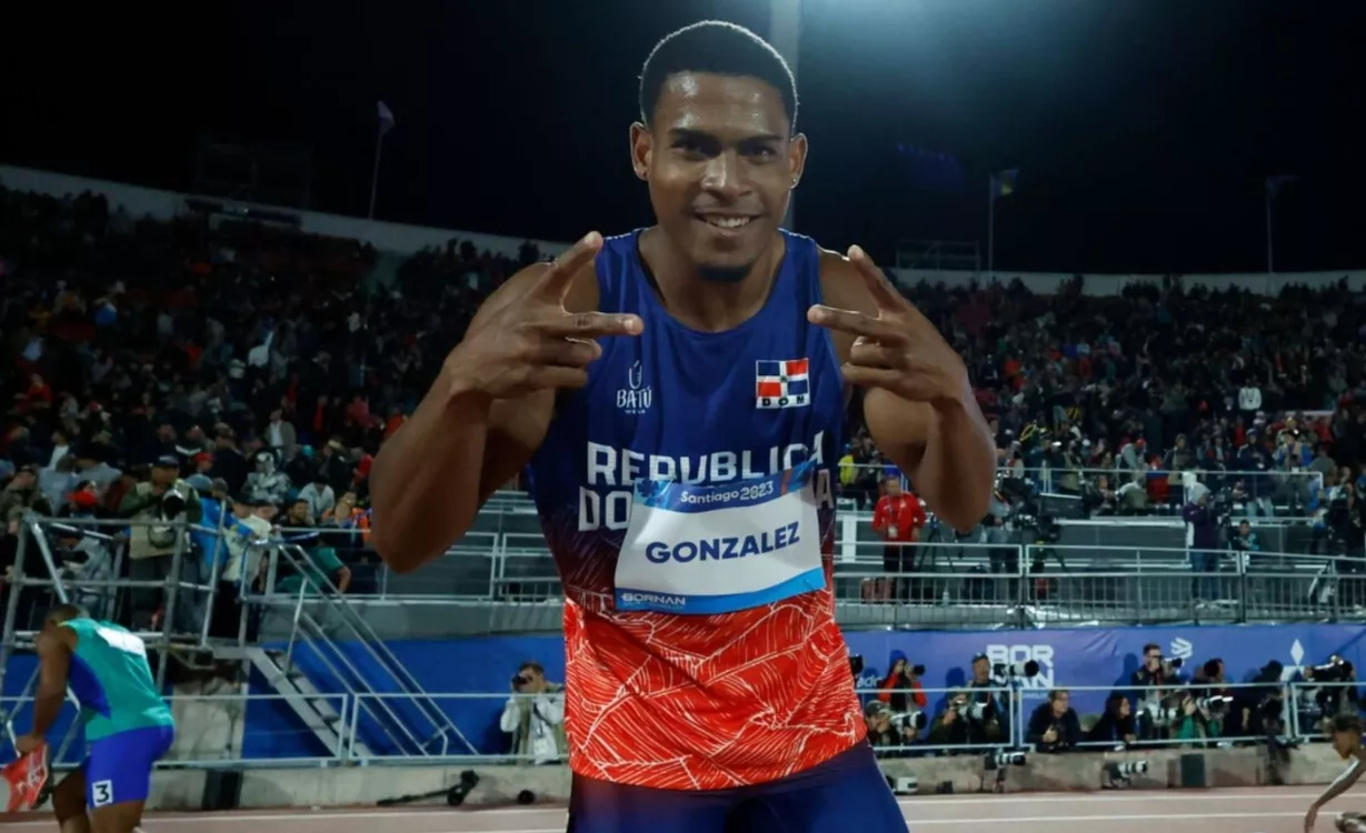 José Alnardo González  sigue abriéndose pasos dentro del mundo del atletismo.