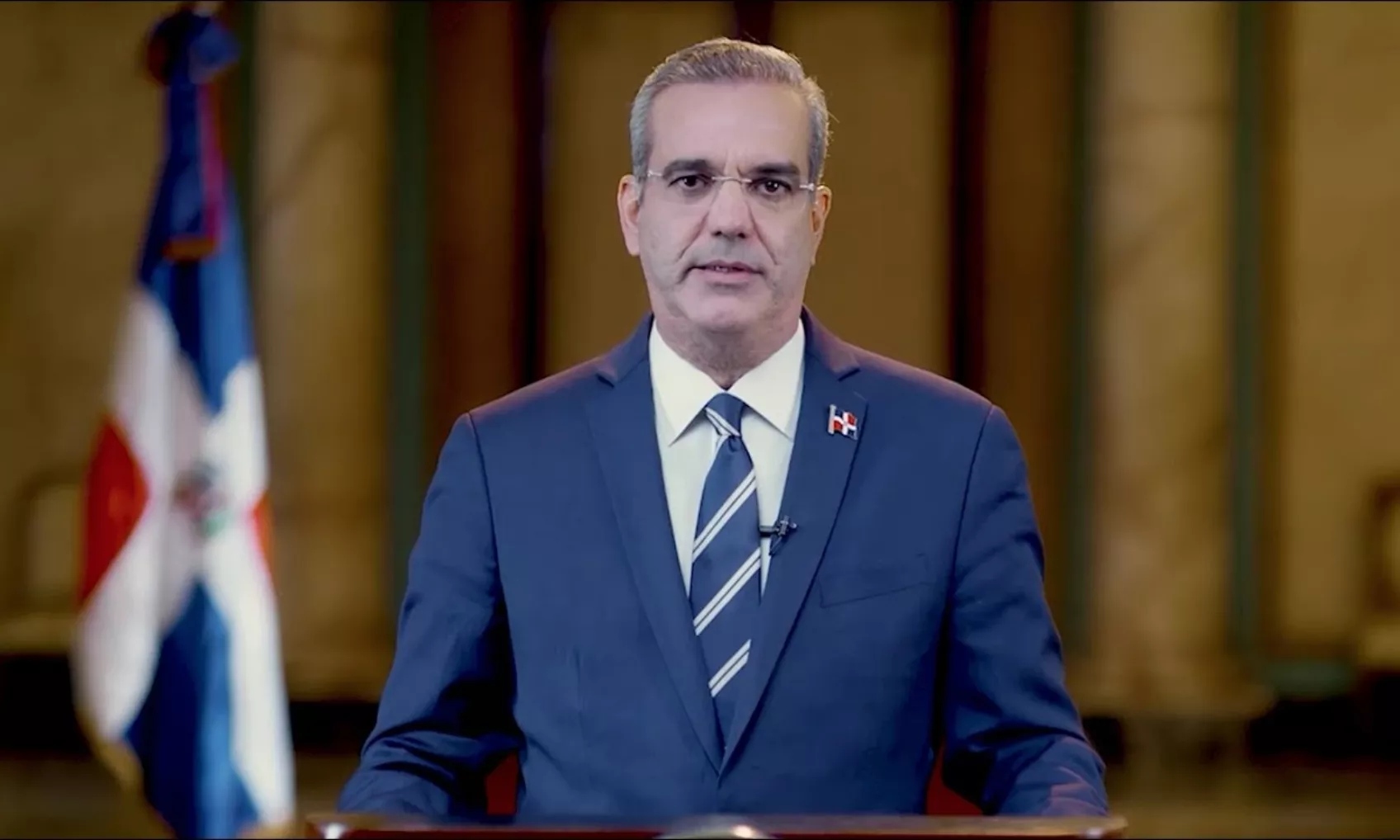 Aerodon tiene a   cargo los aeropuertos   Las   Américas, Arroyo Barril,  El Catey, Barahona, El Higüero y el de Puerto Plata .