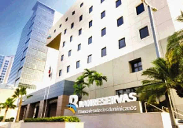 Samuel Pereyra dio a conocer la donación de Banreservas.