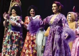 Parte del elenco del musical “La cenicienta”.