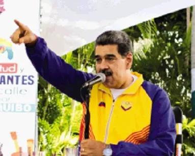 Nicolás Maduro promueve el referendo del domingo.