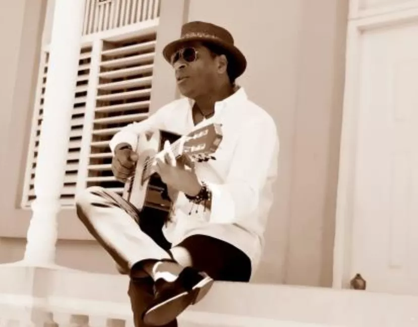 Félix D´Oleo tiene un gran repertorio de buenas canciones.
