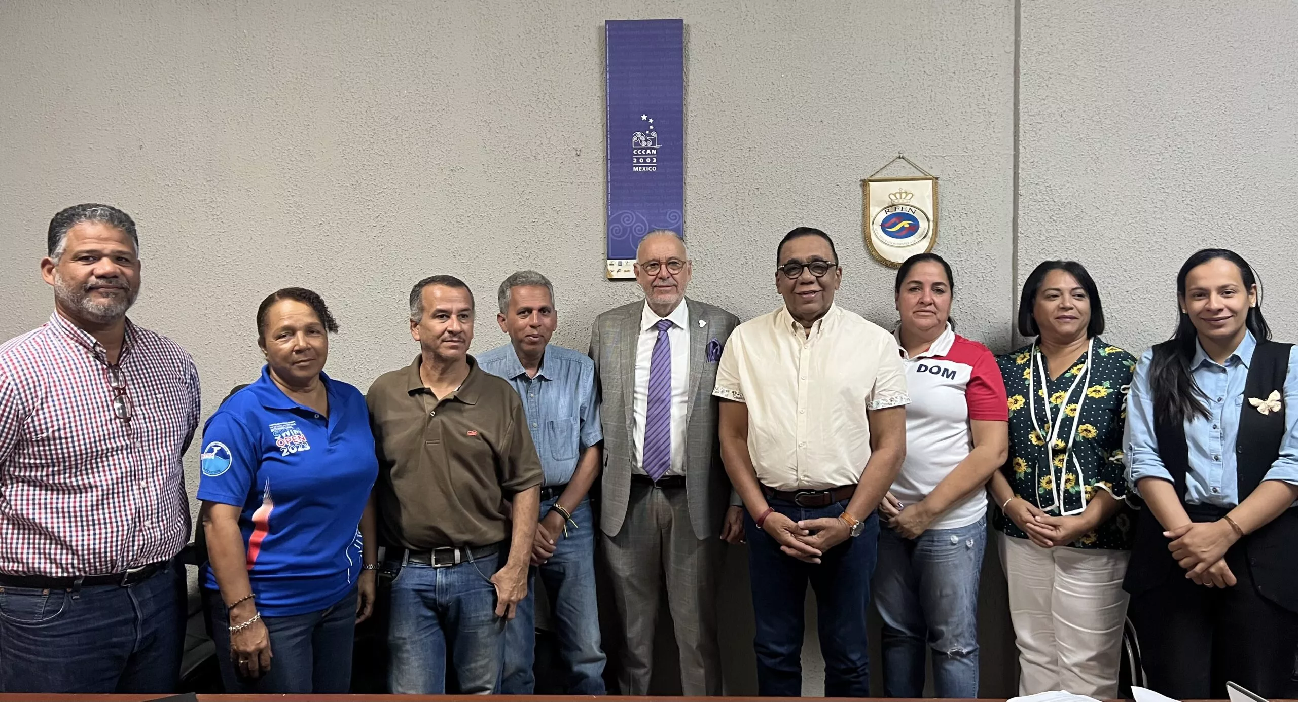 El comité ejecutivo de la Fedona luego de presentar el proyecto a la prensa nacional.