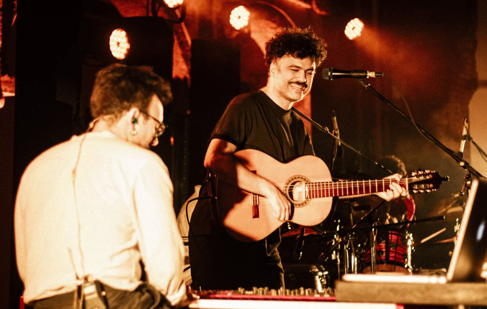 En 2018 Alex Ferreira fue nominado a los premios Grammy como Mejor Nuevo Artista.