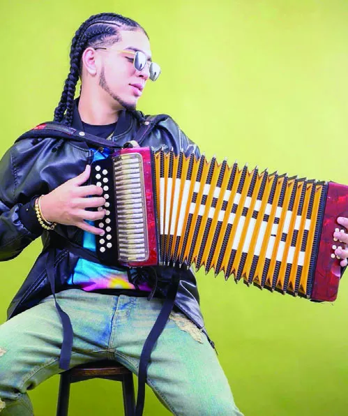 “El Rubio del Acordeón” es uno de los que más suena.