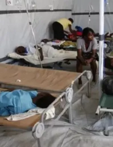 Casos por el cólera suman 33, de los cuales 29 son haitianos.