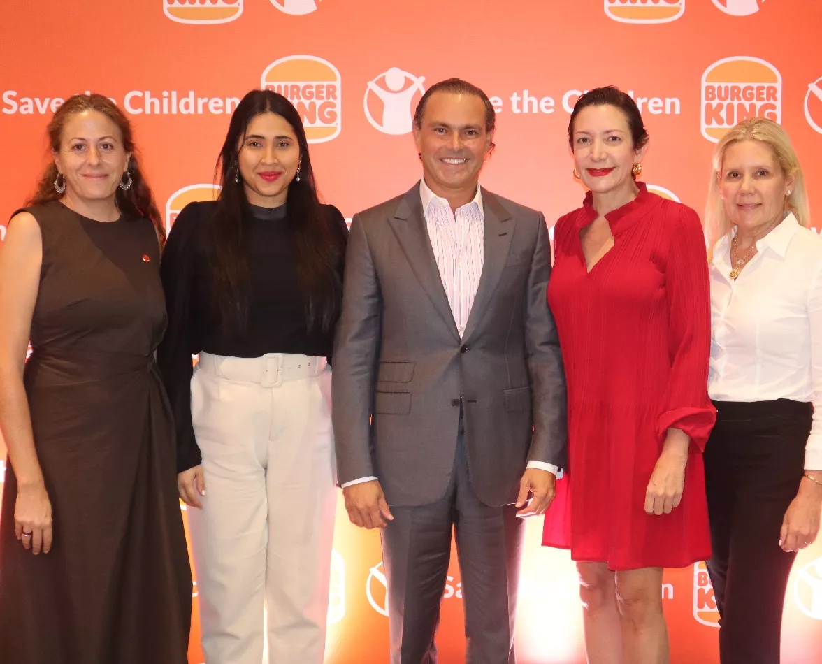 Alba Rodríguez, Alexandra Bodden, Juan Tomás Díaz, Isabel Turull y Margarita Turull.