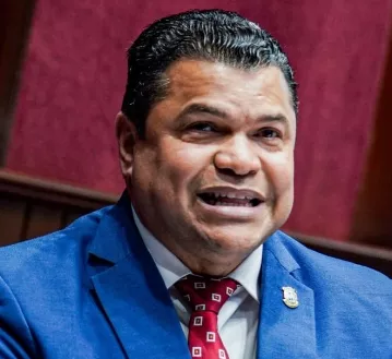 Tobías Crespo, diputado de la Fuerza  del Pueblo.