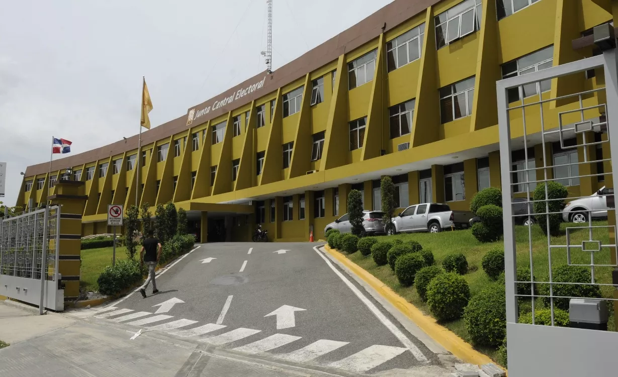 Fachada de la Junta Central Electoral (JCE), Hoy/ Aracelis Mena. 15/08/2019