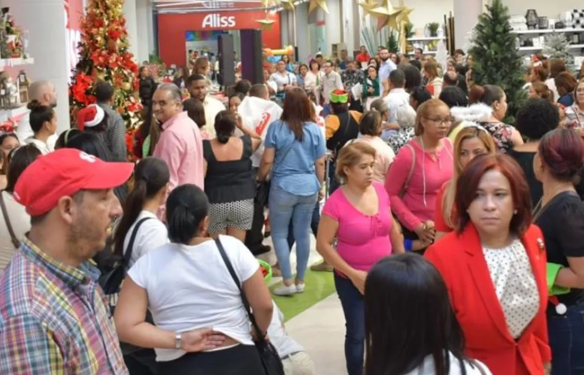 El dinamismo se ha comenzado a sentir en los establecimientos comerciales.  AGENCIA FOTO