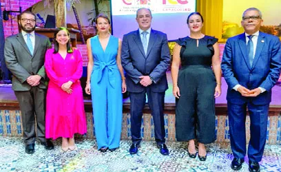 Vladimir Hernández del Orbe, Ilena Rosario, Clara Fernández, Paco Pérez, Patricia Cano y Gabino Polanco.